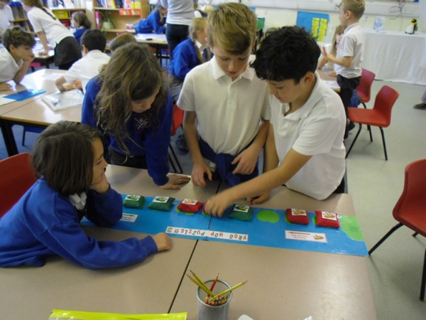 House of Maths Workshops The Frog Hop Puzzle